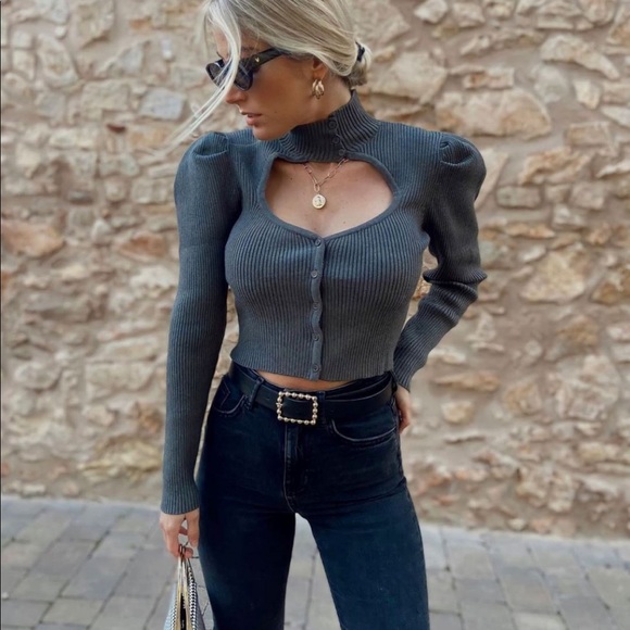 Zara Sweaters - Zara Cut-Out Knit Sweater